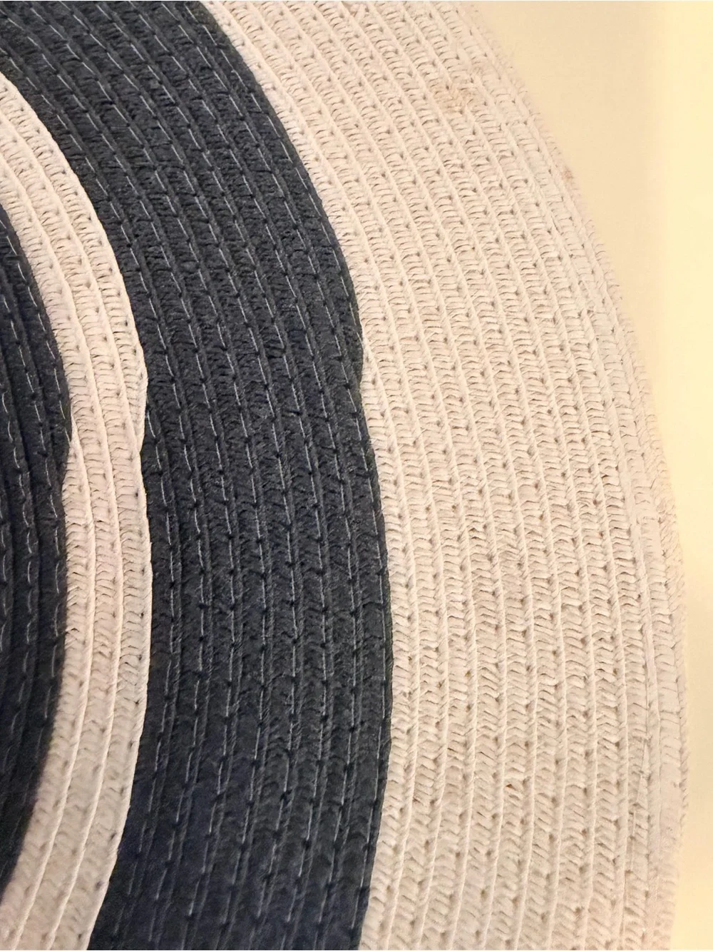 Chic Wide-Brim Striped Sun Hat – Black & Cream